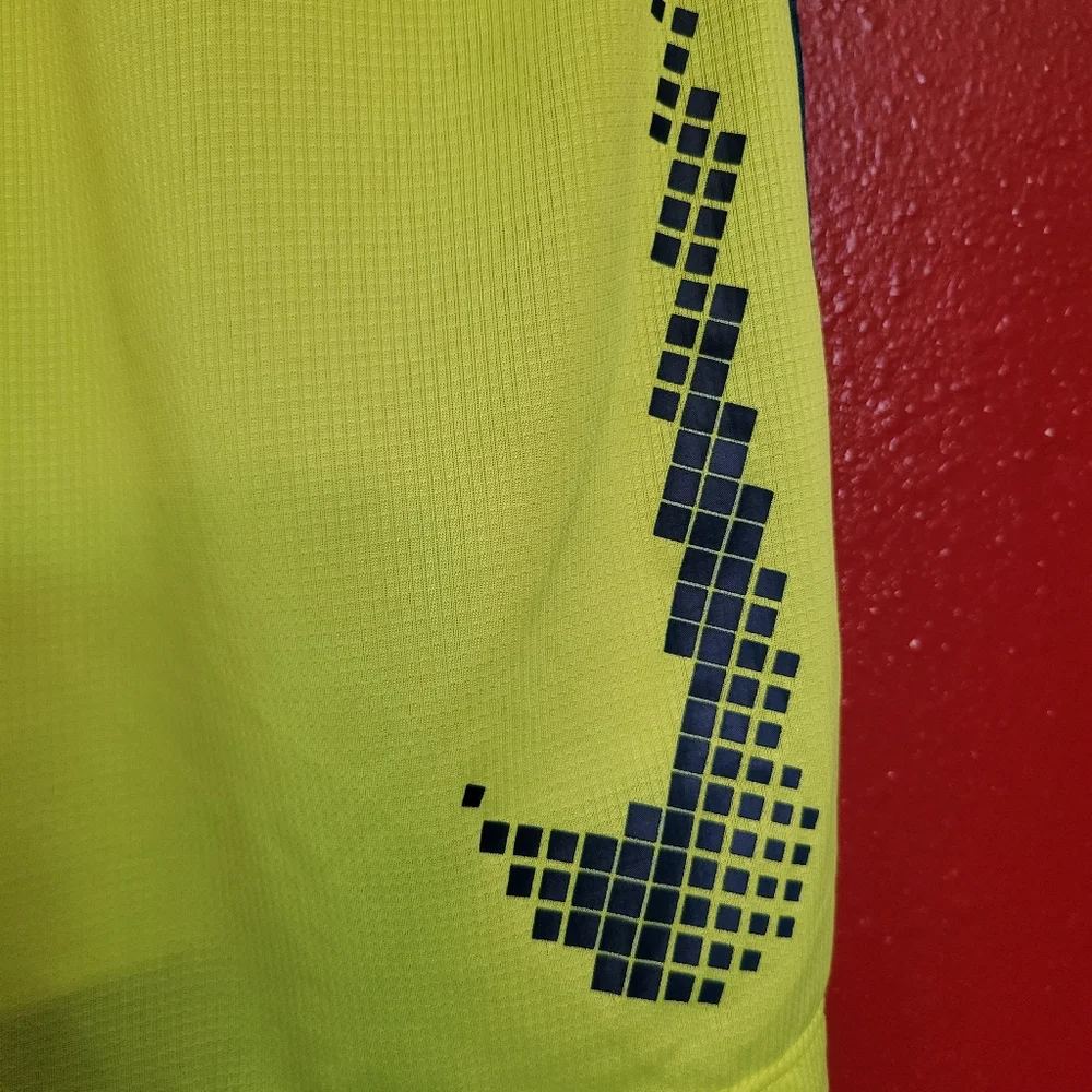 ⭐️ 3/$20 Nike: Boys' Bright Yellow and Teal Athletic Shorts: Size L